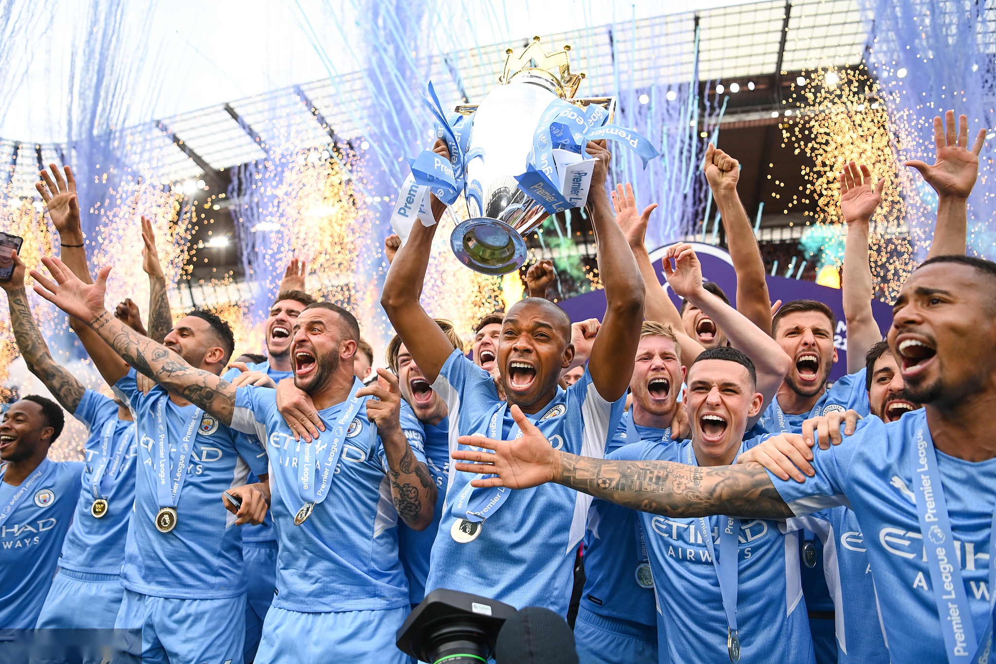 上的焦点之 上的焦点之